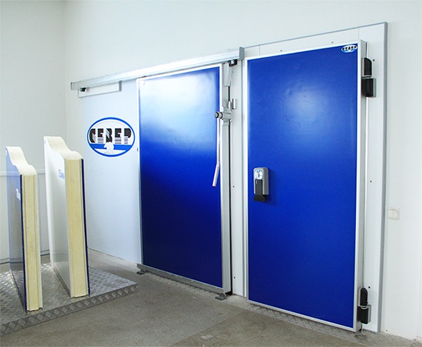 Дверь холодильная распашная одностворчатая СТ-РДО-900*2000/80 - Изображение 3